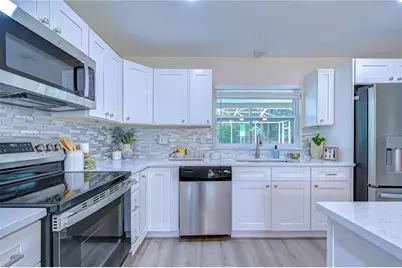 2167 Lakeview Road, Clearwater, FL 33764 - Photo 6