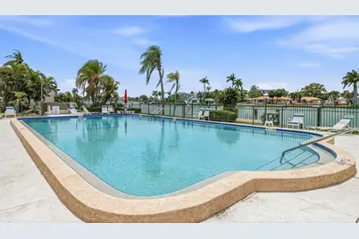 554 Plaza Seville Court #103, Treasure Island, FL 33706 - Photo 22