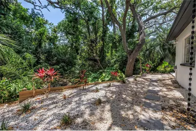 3518 Pocahontas Drive, Largo, FL 33774 - Photo 18