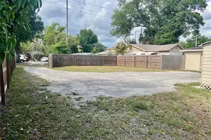 3110 W Ivy St, Tampa, FL 33607 - Photo 6