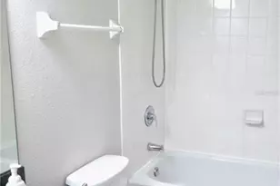 8216 Downpatrick Ct, Tampa, FL 33610 - Photo 30