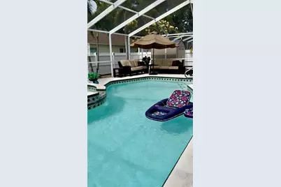 10632 Lake Vista Drive, Seminole, FL 33772 - Photo 12