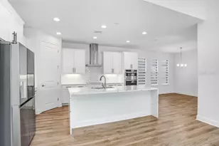 28793 Sweet Persimmon Dr, Wesley Chapel, FL 33543 - Photo 4
