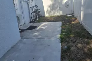 8704 N Renfrew Pl, Tampa, FL 33604 - Photo 30