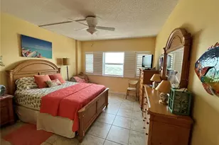 880 Mandalay Ave, Clearwater Beach, FL 33767 - Photo 40