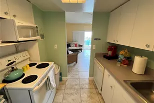 880 Mandalay Ave, Clearwater Beach, FL 33767 - Photo 22