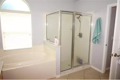 14743 Heronglen Drive, Lithia, FL 33547 - Photo 20