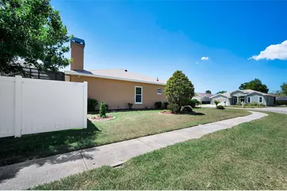 8202 Wild Oaks Circle, Largo, FL 33773 - Photo 52
