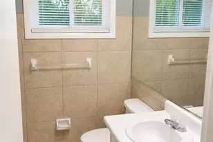 930 Alcazar Wy S, Saint Petersburg, FL 33705 - Photo 4