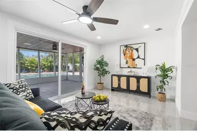 1715 Delaware Avenue NE, Saint Petersburg, FL 33703 - Photo 10