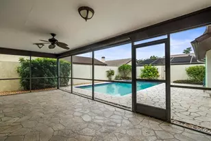 13512 Sobrado Dr, Tampa, FL 33624 - Photo 46