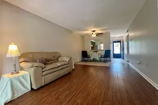 2946 Feather Dr, Clearwater, FL 33759 - Photo 6