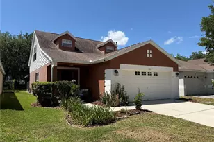 5901 Wrenwater Dr, Lithia, FL 33547 - Photo 2