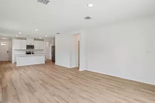 1475 Brekey Wy, Zephyrhills, FL 33541 - Photo 4