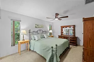 8601 Twin Farms Pl, Tampa, FL 33635 - Photo 2