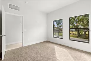 4810 W McElroy Ave, Tampa, FL 33611 - Photo 4