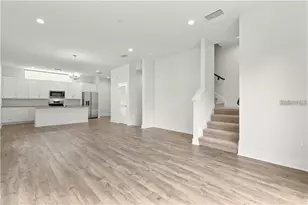 4810 W McElroy Ave, Tampa, FL 33611 - Photo 8