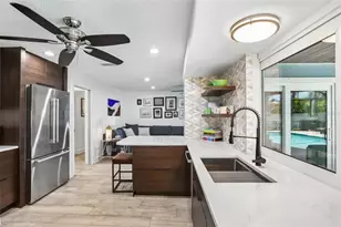 3203 Hibiscus Dr W, Belleair Beach, FL 33786 - Photo 18
