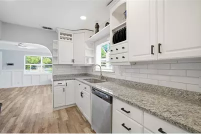 4120 Burlington Avenue N, Saint Petersburg, FL 33713 - Photo 32