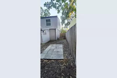 10225 N Ojus Drive, Tampa, FL 33617 - Photo 20