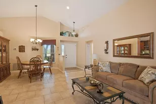 3228 Bentley Dr, Palm Harbor, FL 34684 - Photo 4