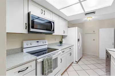 12200 Vonn Road #6B, Largo, FL 33774 - Photo 4