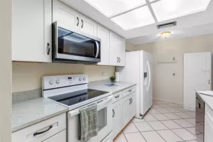 12200 Vonn Rd, Largo, FL 33774 - Photo 4