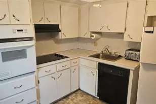 2457 Ecuadorian Way, Clearwater, FL 33763 - Photo 10