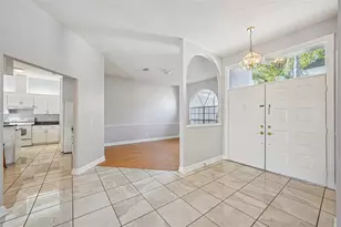 918 Academy Dr, Brandon, FL 33511 - Photo 8