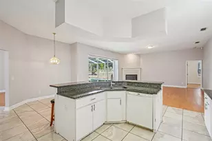 918 Academy Dr, Brandon, FL 33511 - Photo 30