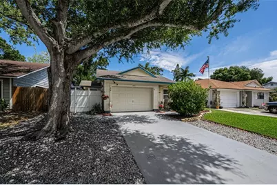 2907 Whispering Drive N, Largo, FL 33771 - Photo 2