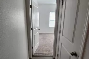 2340 Harris Hawk Ave, Ruskin, FL 33570 - Photo 20