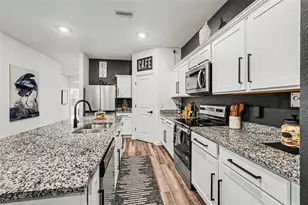 35739 Buttonweed Trl, Zephyrhills, FL 33541 - Photo 14