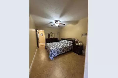 10037 62nd Terrace N #15, Saint Petersburg, FL 33708 - Photo 2