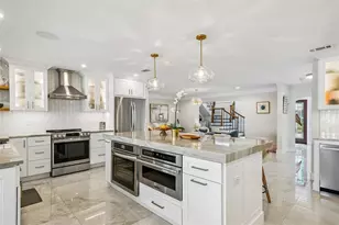 2032 Massachusetts Ave NE, Saint Petersburg, FL 33703 - Photo 18