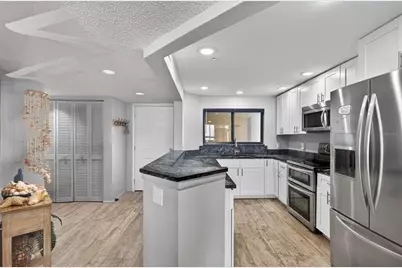 1290 Gulf Boulevard #1604, Clearwater Beach, FL 33767 - Photo 16