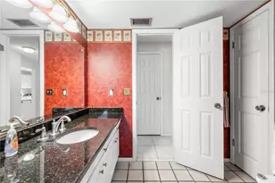 2215 Buena Vista Dr, Clearwater, FL 33764 - Photo 32