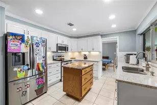 2215 Buena Vista Dr, Clearwater, FL 33764 - Photo 20
