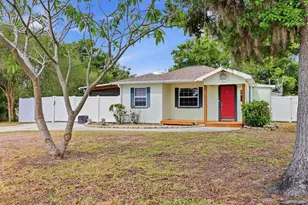 4608 46th St N, Saint Petersburg, FL 33714 - Photo 4
