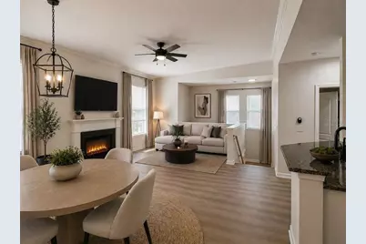 18105 Villa Creek Drive, Tampa, FL 33647 - Photo 2