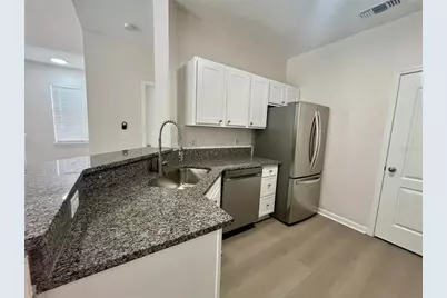 18105 Villa Creek Drive, Tampa, FL 33647 - Photo 10