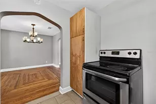 4925 2nd Ave S, Saint Petersburg, FL 33707 - Photo 10