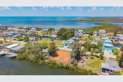6646 Seaview Boulevard, Hudson, FL 34667 - Photo 18