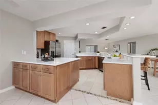 11055 4th St E, Treasure Island, FL 33706 - Photo 10