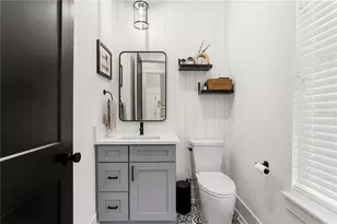 1223 5th St S, Saint Petersburg, FL 33701 - Photo 46