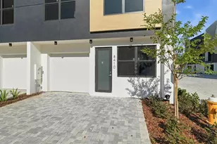 8401 Modano Pl, Tampa, FL 33614 - Photo 2
