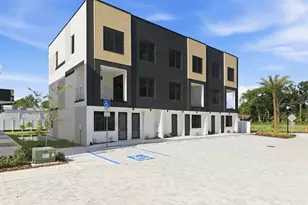 4352 Fontanarosa Village Ct, Tampa, FL 33614 - Photo 2