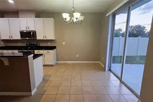 10279 Newminster Loop, Ruskin, FL 33573 - Photo 8