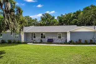 1419 Seffner Valrico Rd, Seffner, FL 33584 - Photo 1