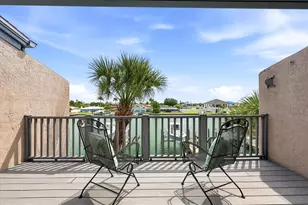 11835 3rd St E, Treasure Island, FL 33706 - Photo 26